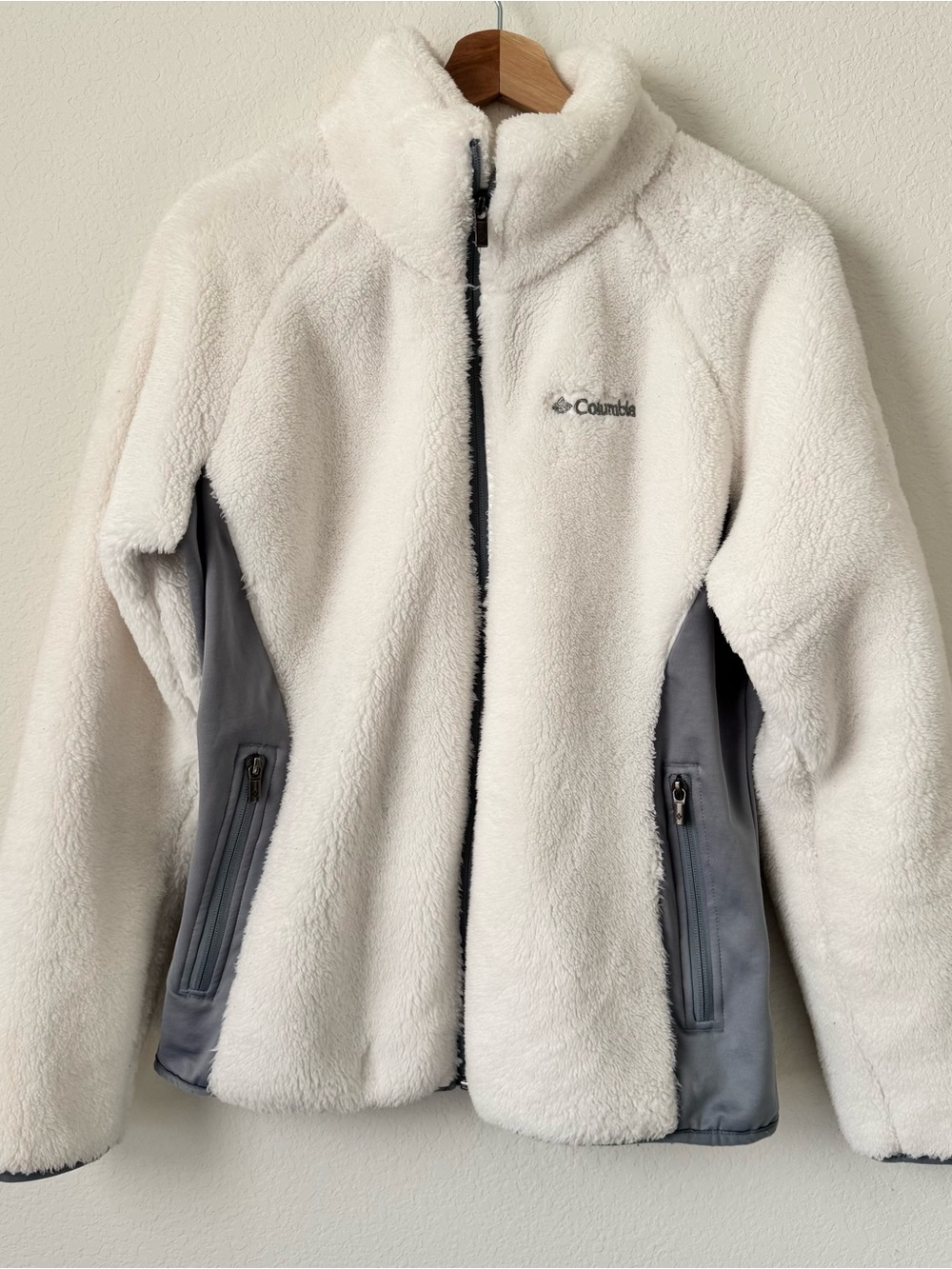 Columbia Women's White Sherpa Jacket with Gray Panels
